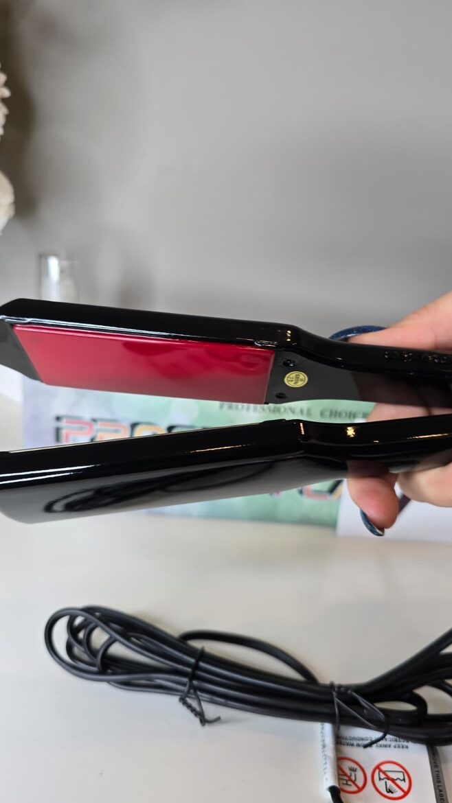Infrared Ultrasonic Hair Straightener